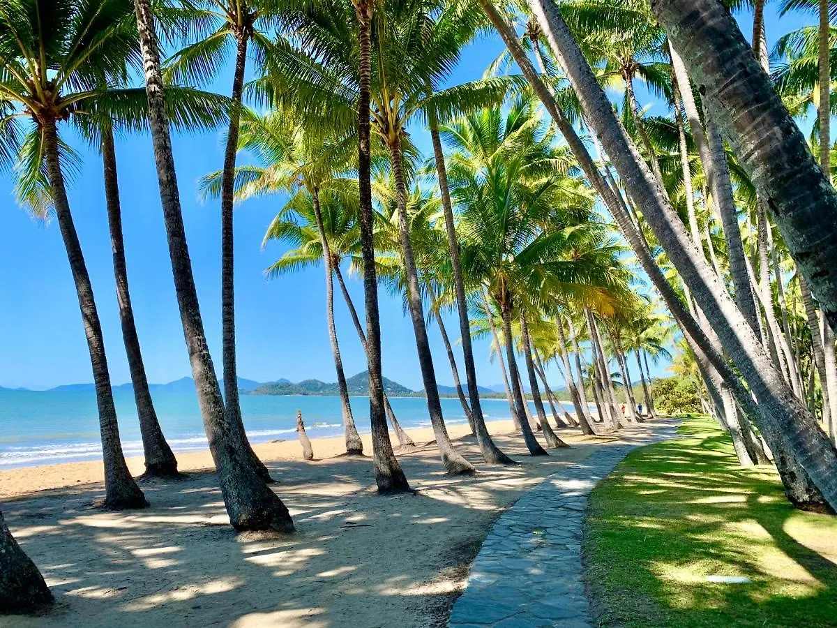 Palm Cove Beachside Apartments - Pool And Garden Views Australia