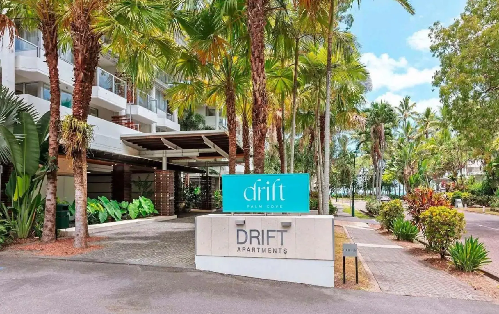 Palm Cove Beachside Apartments - Pool And Garden Views 0*, Palm Cove