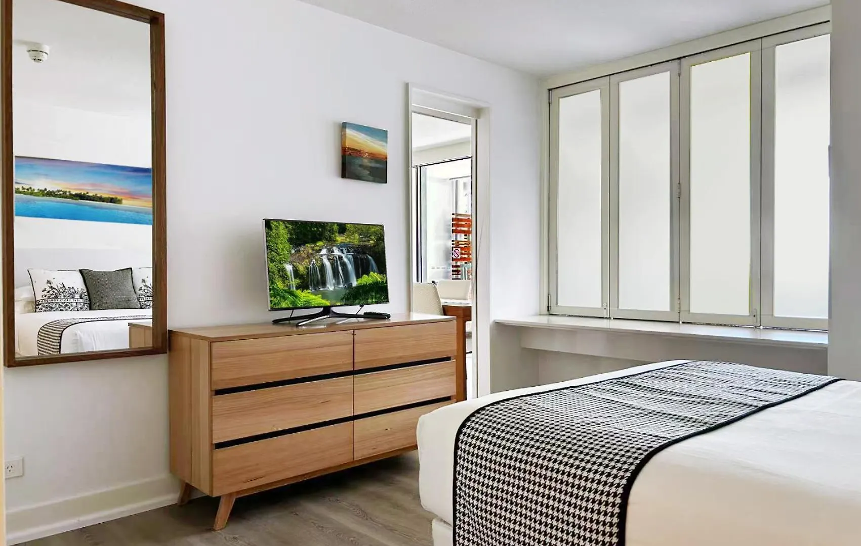 Palm Cove Beachside Apartments - Pool And Garden Views 0*, Palm Cove Australia
